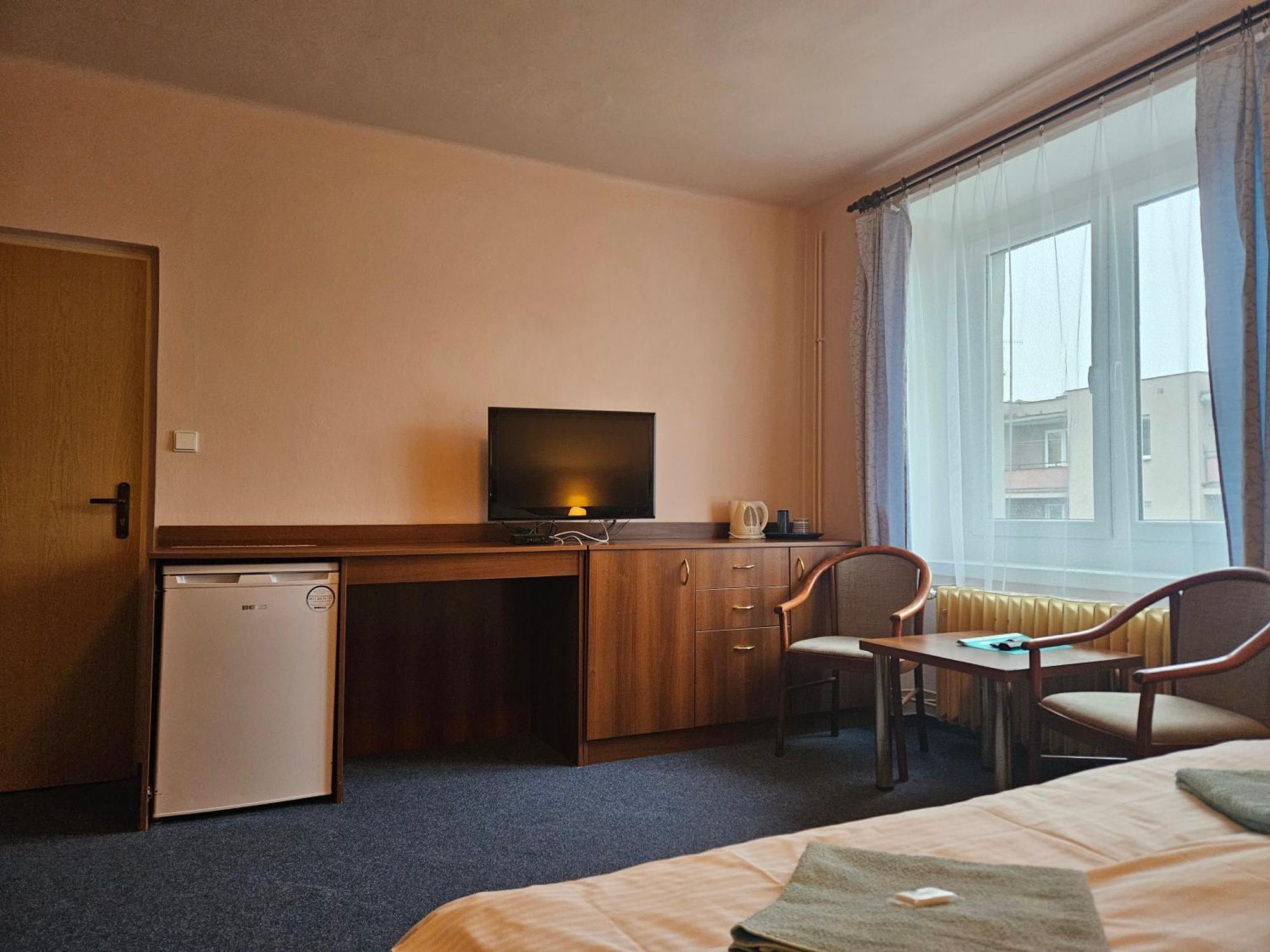 Hotel Trim Пардубіце Екстер'єр фото