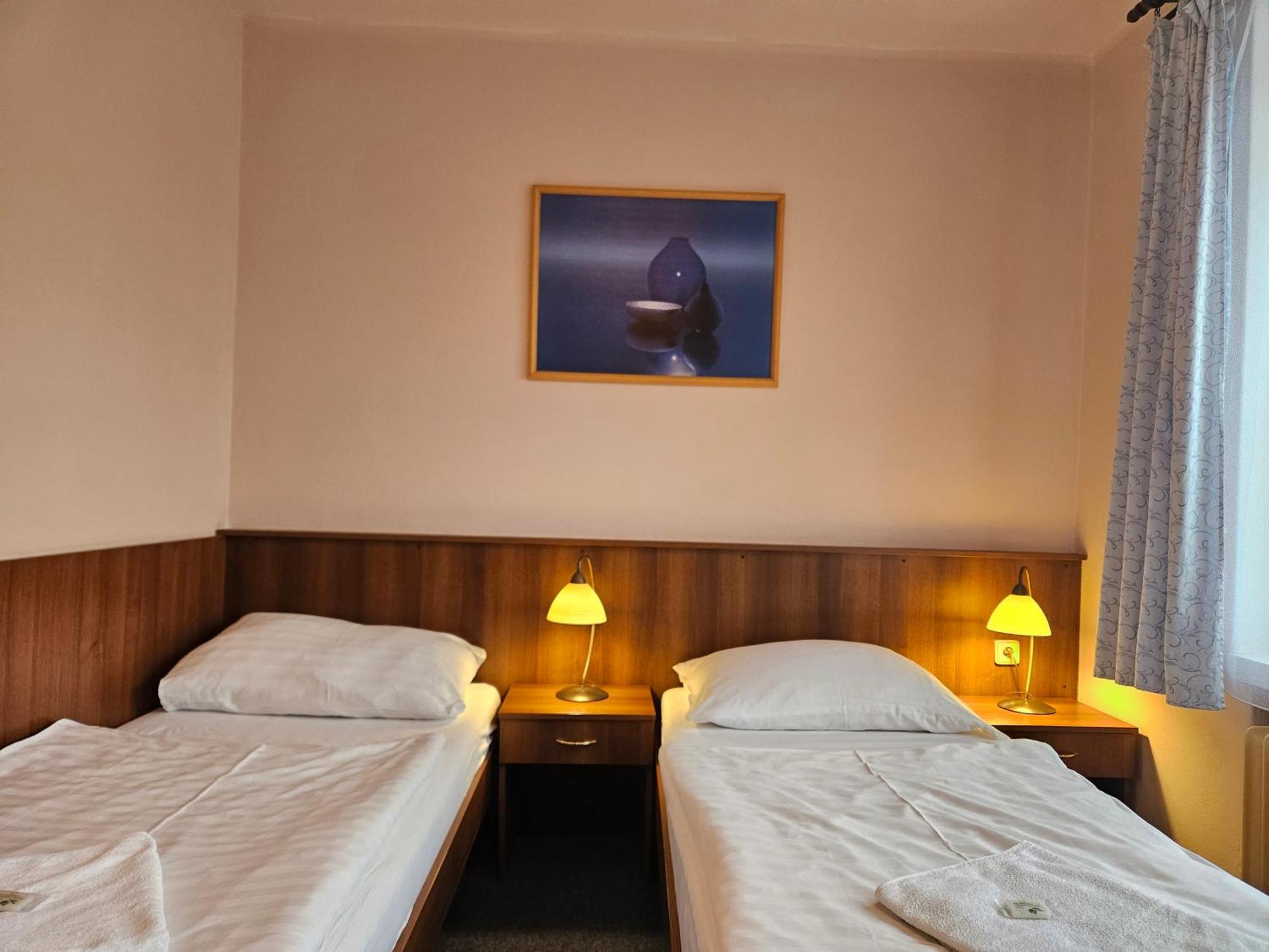 Hotel Trim Пардубіце Екстер'єр фото